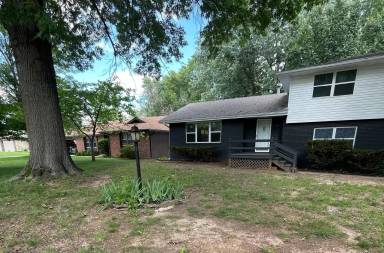 Main picture of 3332 S Southlyn Pl