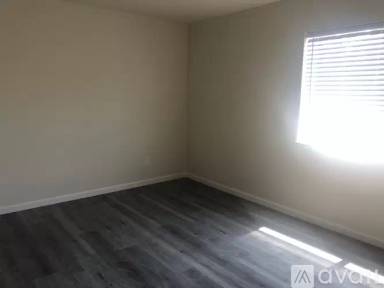 Main picture of 338 Catalpa St