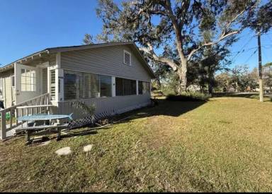 Main picture of 2212 32nd Ave E