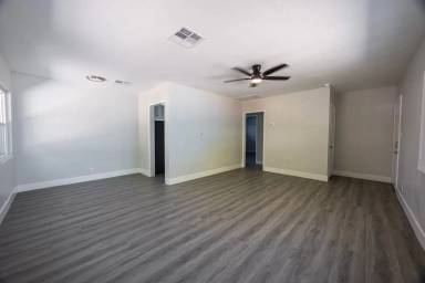 Main picture of 1008 S 3rd St
