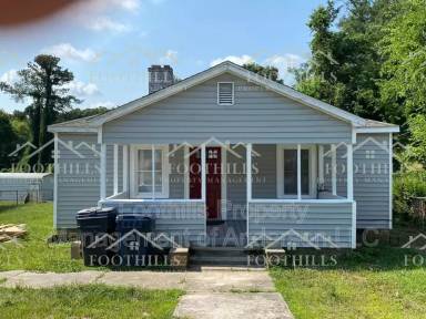 Main picture of 714 E Orr St