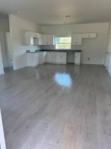 Main picture of 608 Kleinart Dr