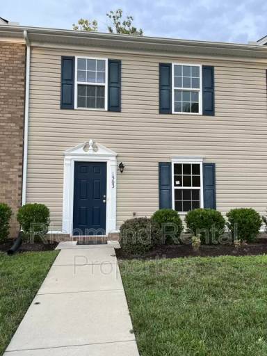 Main picture of 1503 Stonewall Manor Dr