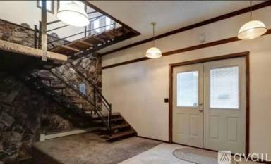 Main picture of 2244 Boniface Pkwy