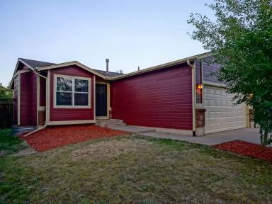 Main picture of 5038 Chariot Dr