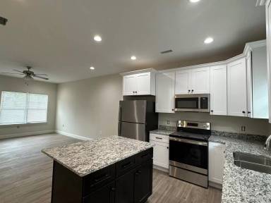 Main picture of 1445 Stuart Ave NW