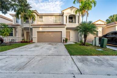 Main picture of 811 NW 130th Ave