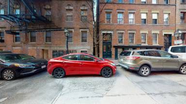 Main picture of 40 Phillips St