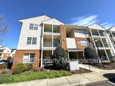 Main picture of The Links Condos