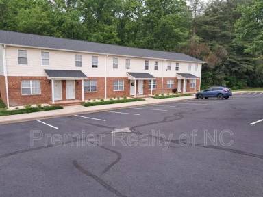 Main picture of 301 E Lake Dr