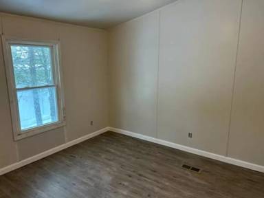 Main picture of 44 Pine Air Ct