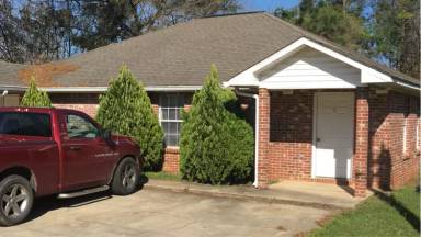 Main picture of 1011 Lee St