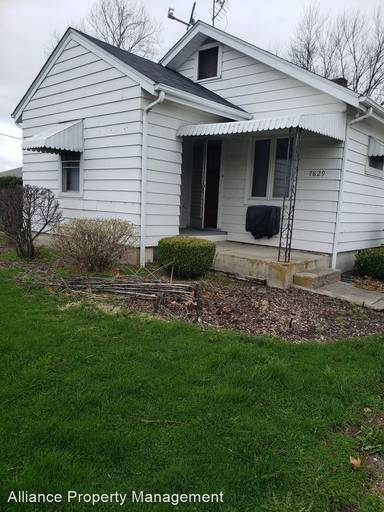 Main picture of 7829 N River Rd