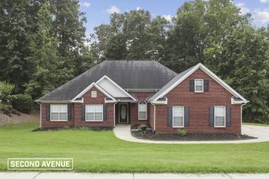 Main picture of 273 Whitney Ln