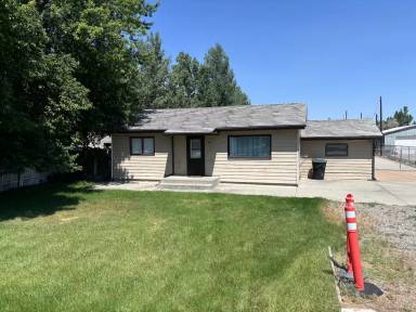 Main picture of 933 Wicks Ln