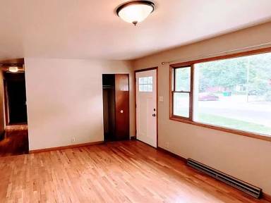 Main picture of 1321 Lakewood Dr