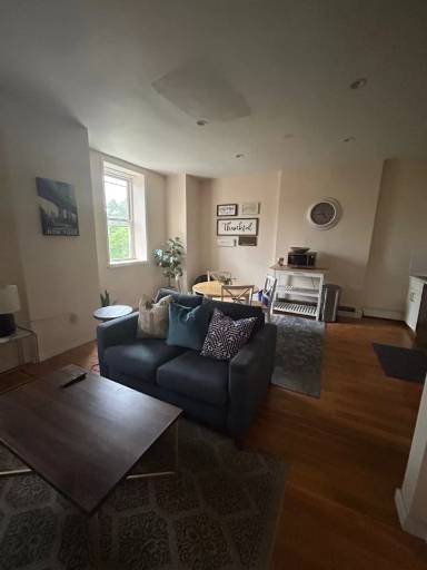 Main picture of 301 Jefferson Ave