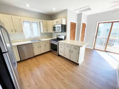 Main picture of 190 Orange St