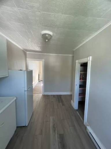 Main picture of 582 Sunbury St