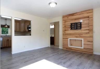Main picture of 2223 Mercier St