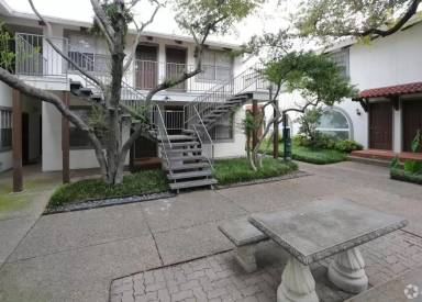 Main picture of 4214 Rawlins St