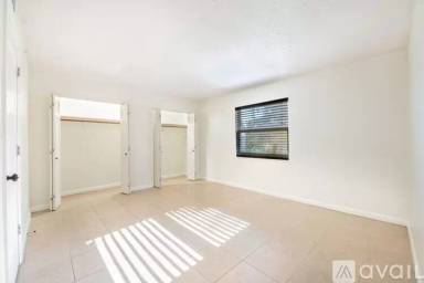 Main picture of 2319 Tamarind Dr