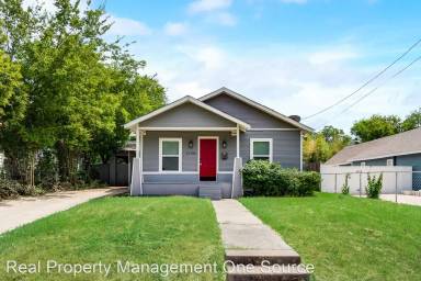 Main picture of 2738 W Brooklyn Ave