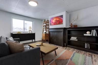 Main picture of 24 Sharon St