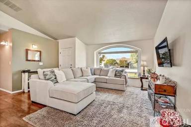 Main picture of 5668 S Kalmia Pl