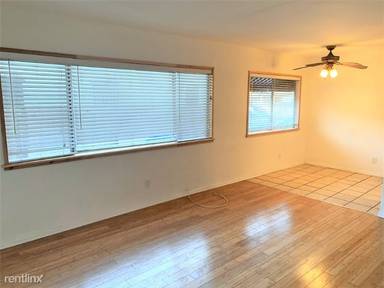 Main picture of 10753 Palms Blvd
