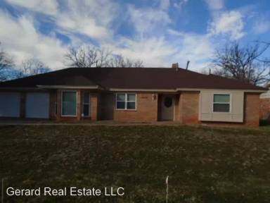 Main picture of 4008 N 10th St