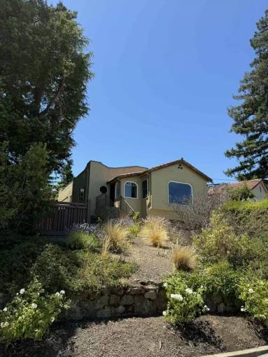 Main picture of 401 Quartz St