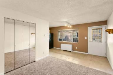 Main picture of Wimbledon Condo