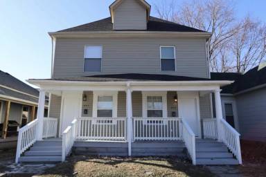 Main picture of 640 Marion Ave