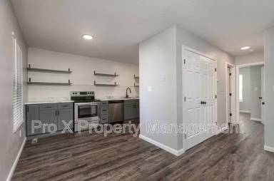 Main picture of eStreet Apartments