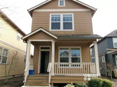 Main picture of 1009 Front Ave NE