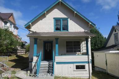 Main picture of 3758 Grand Ave