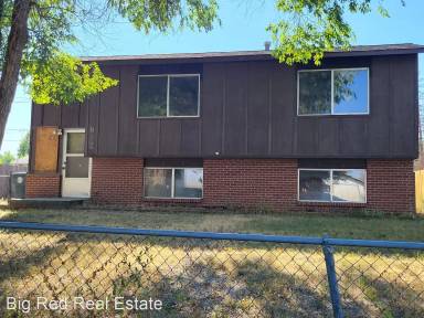 Main picture of 812 N 16th St E