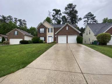 Main picture of 9925 Dauphine Dr