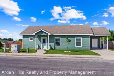 Main picture of 105 Jasper Ln