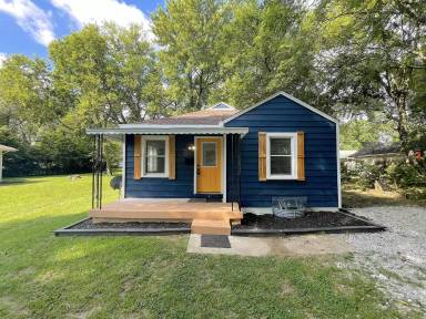 Main picture of 1046 N Alton Ave