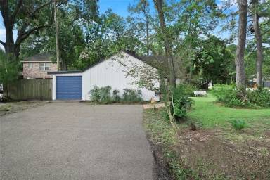 Main picture of 826 Bunker Hill Rd