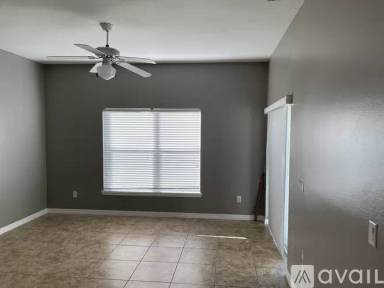 Main picture of 2163 Continental St