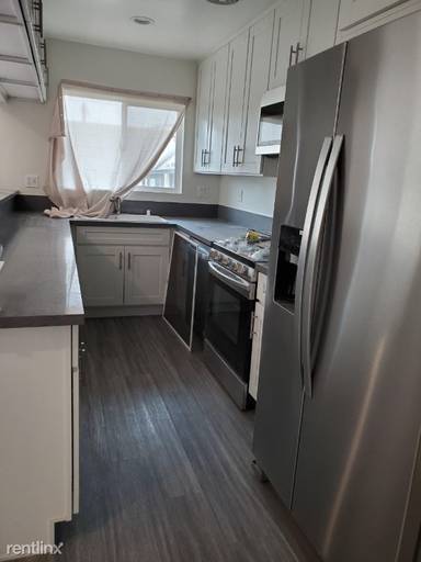 Main picture of 522 N Alexandria Ave