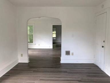 Main picture of 2207 Bryant Ave N