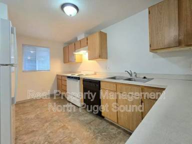 Main picture of 4505 100th St NE