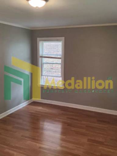 Main picture of 8639 S King Dr