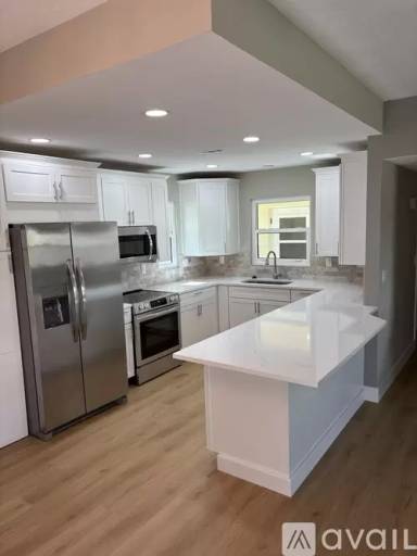 Main picture of 5935 Tidewood Ave