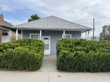 Main picture of 570 Silver St