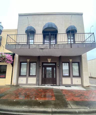 Main picture of 200 S Main St